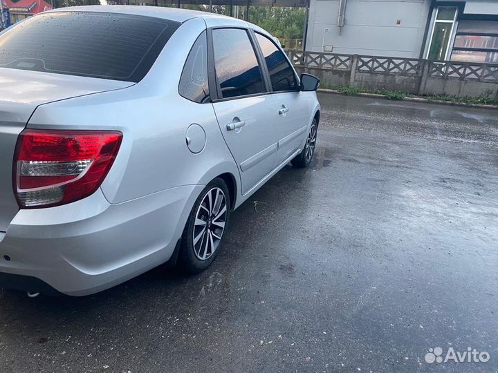 LADA Granta 1.6 МТ, 2022, 17 000 км