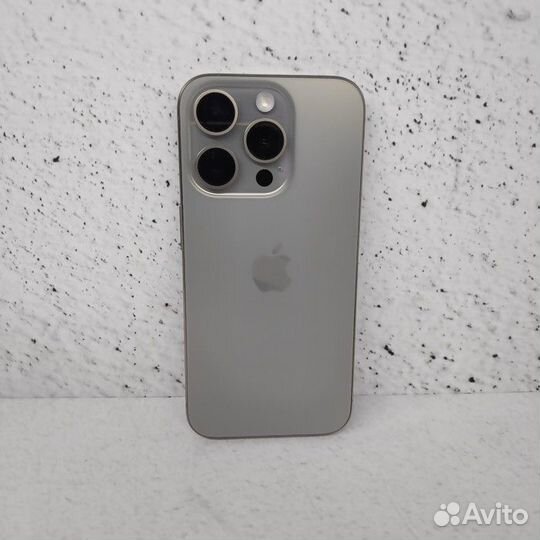 iPhone 15 Pro, 128 ГБ