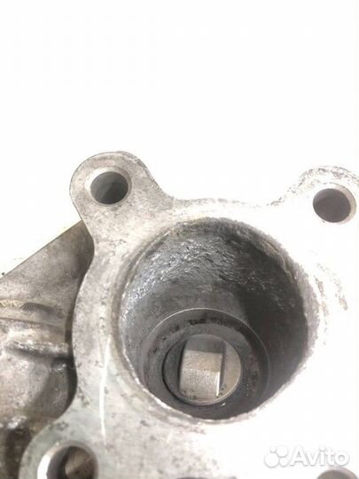 Клапан рециркуляции выхлопных газов (EGR) 2.5 TD Y