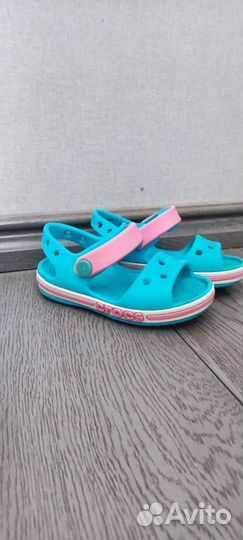 Сандалии для девочки Crocs c6