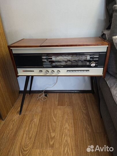 Радиола кантата 204
