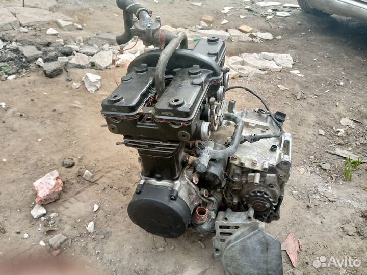 Мотор с Кавасаки GPZ 400 R