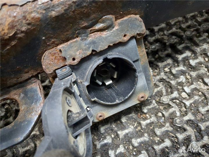 Прицепное устройство Lincoln Navigator, 2005