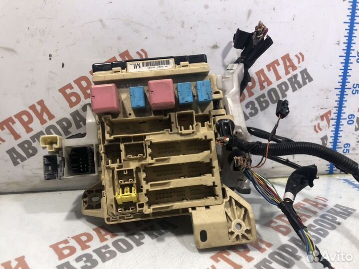 Тойота Камри Блок предохранителей