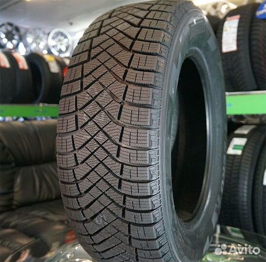 Pirelli Ice Zero FR 245/40 R18 97