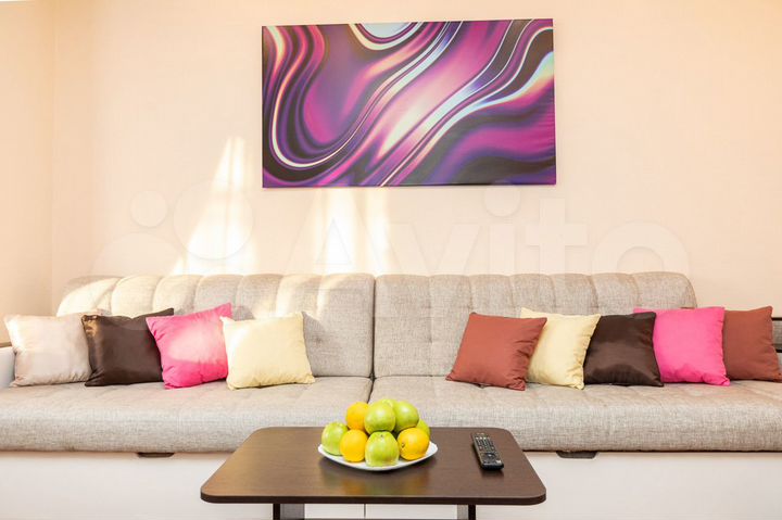 2-к. квартира, 61 м², 1/9 эт.