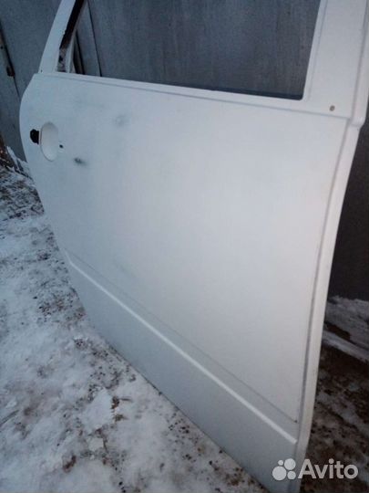 Дверь задняя правая на LADA granta