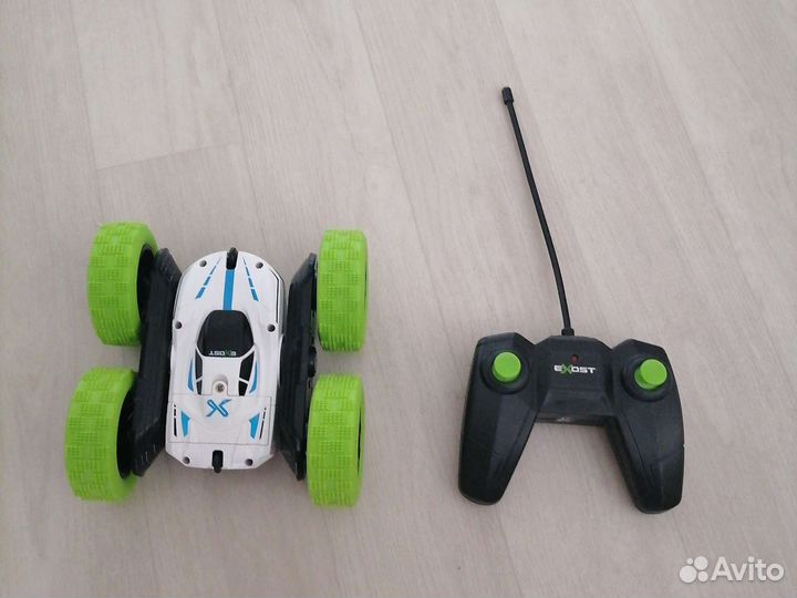 Автомобиль на пульте управления