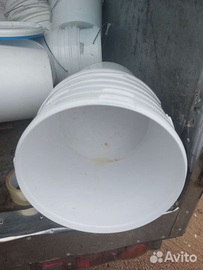 Ведро пластиковое с крышкой 10л