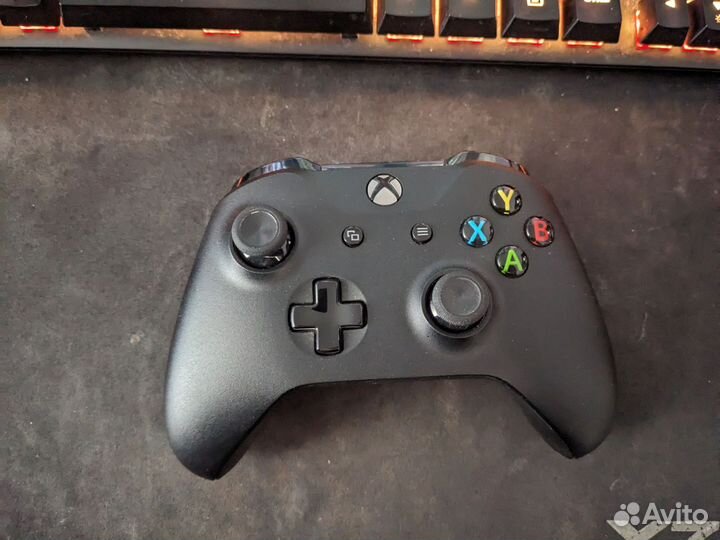 Геймпад xbox One