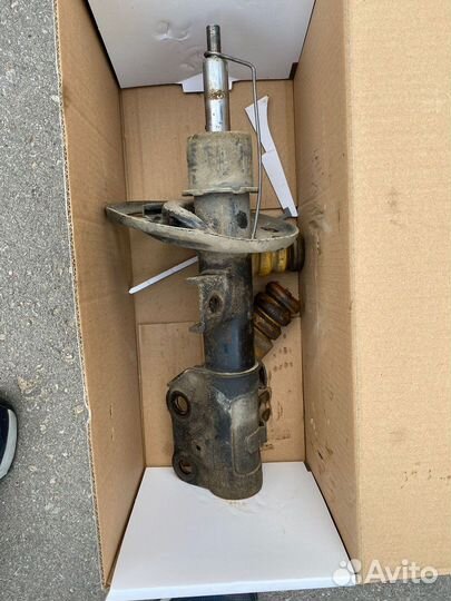 Передняя левая стойка Mazda 6 GJ