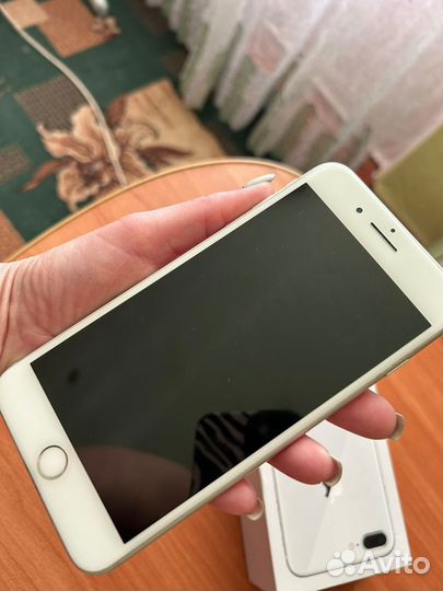 iPhone 8 Plus, 256 ГБ