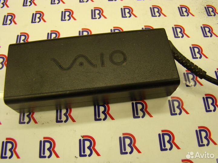 VGP-AC19V32 блок питания Sony