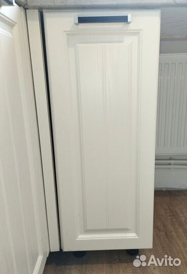 Шкаф напольный