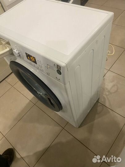 Стиральная машина Ariston wmsg 600 B