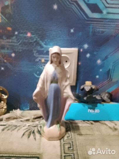 Фарфоровые статуэтки дева мария СССР