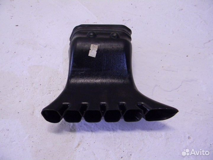 Воздуховод Focus III 2011