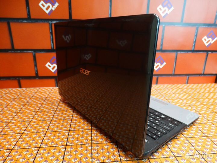 Ноутбук Acer 2020M/Intel HD/12 GB RAM/SSD+HDD