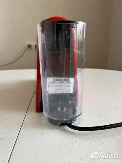 Капсульная кофемашина delonghi