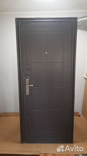 Дверь входная металлическая