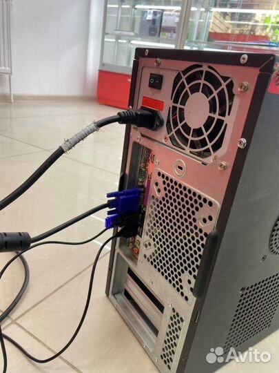 Системный блок Lenovo 2/4/250/hd graphics