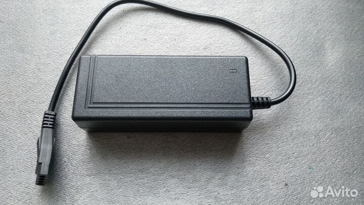 Блок питания 12в и 5в 2.5A. адаптер