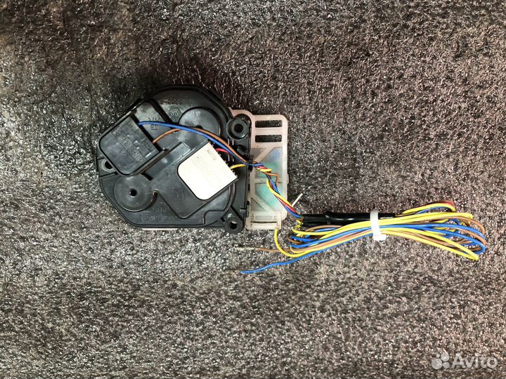 Зеркало левое Honda Fit Jazz 2005-2008