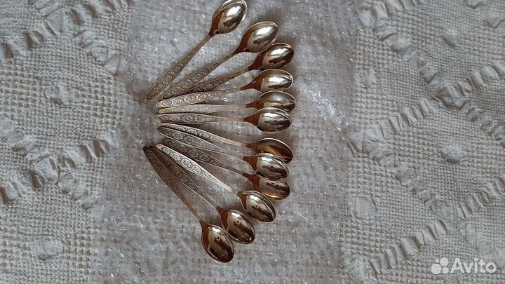 Ложки мельхиор,нержавейка,нож с перламутровой ручк