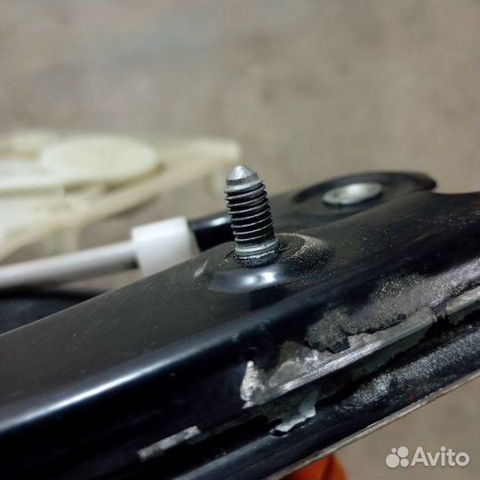 Стеклоподъемный механизм задний левый Volkswagen