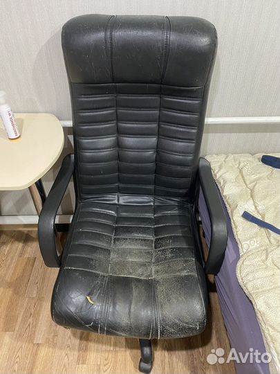 Офисное кресло руководителя бу кожаное