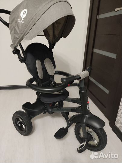 Детский трехколесный велосипед с ручкой