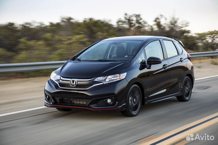 Заднее стекло на Honda Fit Замена 1ч