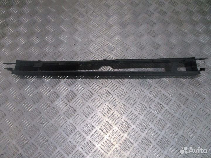 Накладка под лобовое стекло Scania 1451774