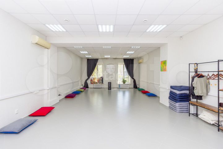 Продам офисное помещение, 320 м²