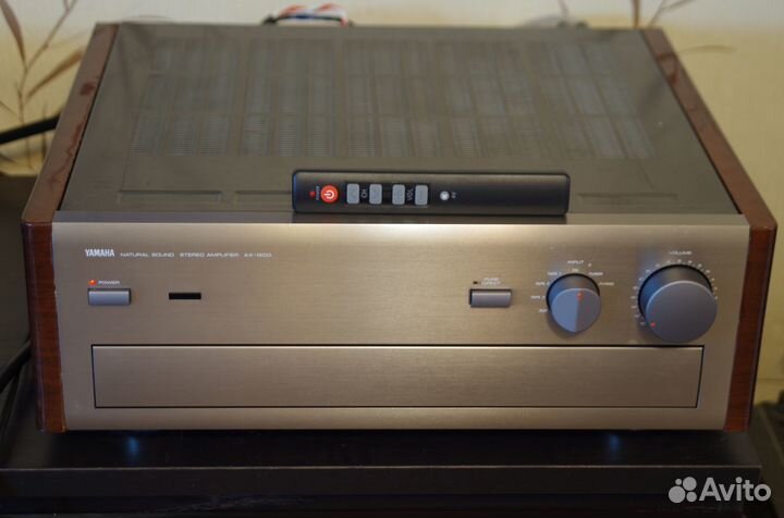 Усилитель Yamaha AX-1200