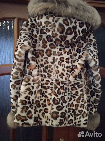 Полушубок жен, натуральный мех. 46 р
