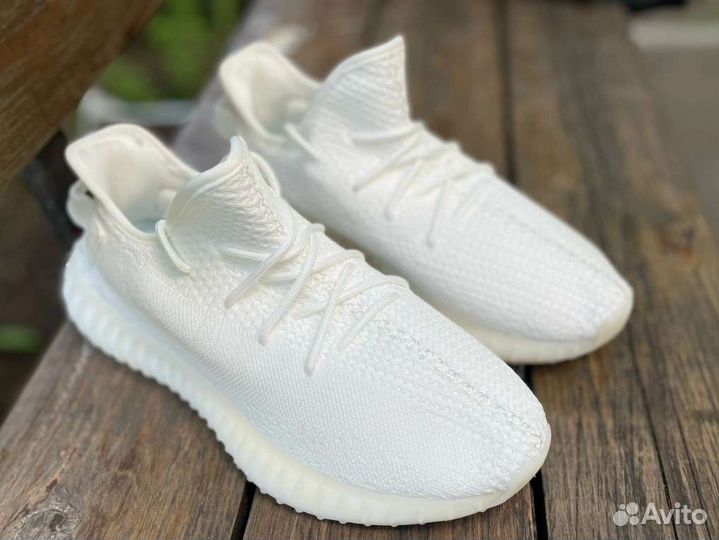 Кроссовки adidas yeezy boost 350 белые