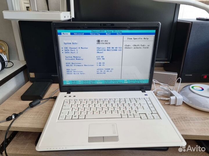 Ноутбук Roverbook B582 15