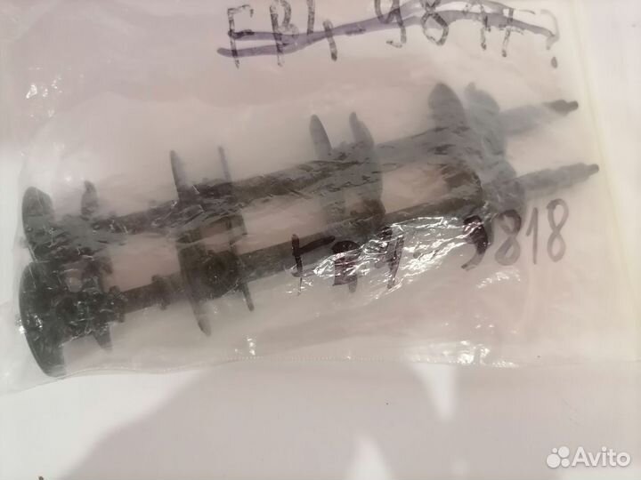 FB4-9818 Ось роликов вала захвата из кассеты Canon