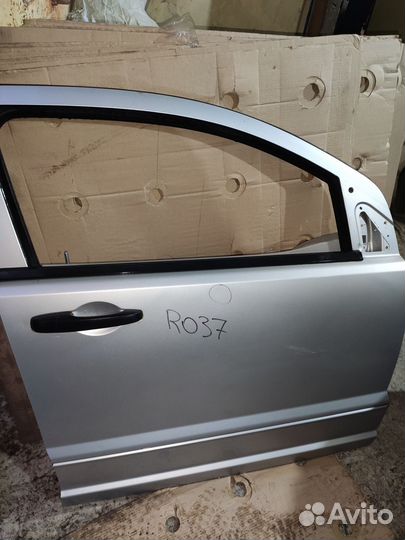 Дверь передняя правая Додж Калибр Dodge Caliber
