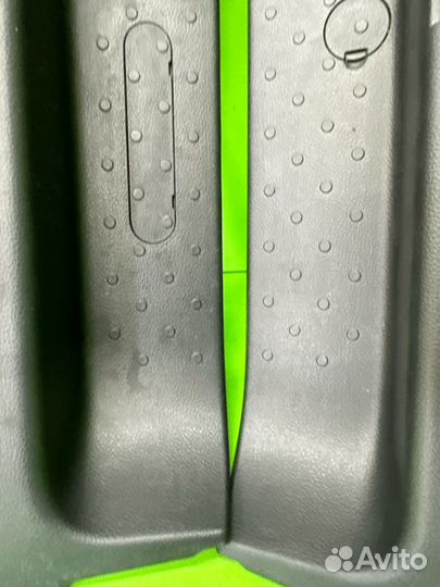 Накладка на порог салона Nissan Serena FNC26