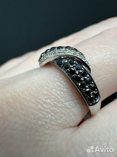Золотое кольцо с бриллиантами 0.53 карата