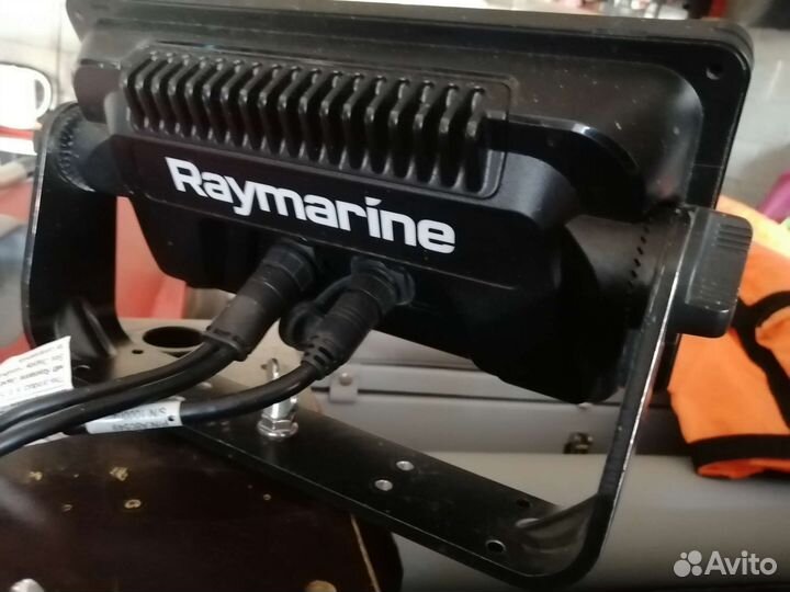 Эхолот raymarine element 9
