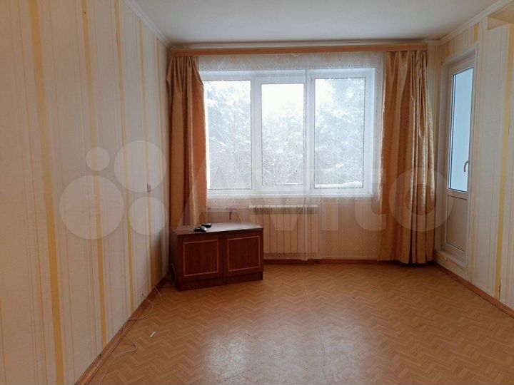 2-к. квартира, 57 м², 4/5 эт.