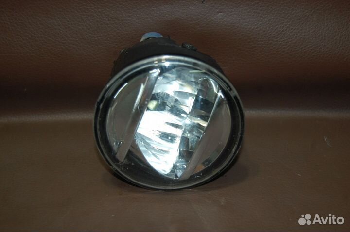 Фара противотуманная правая- Mitsubishi Outlander