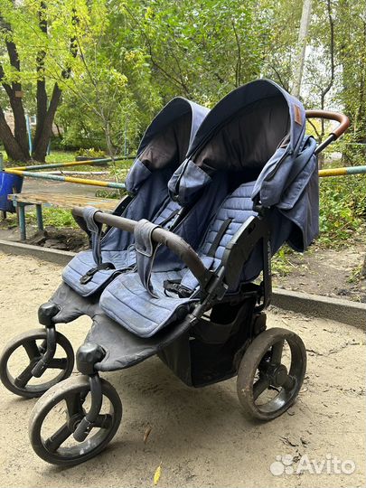 Коляска для двойни