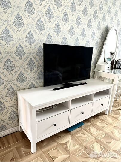 Тумба под телевизор IKEA хемнес