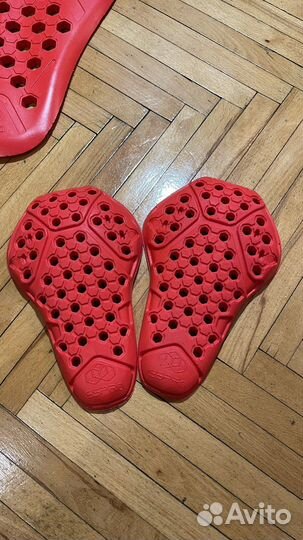 Набор защиты: наколенники, налокотники и для спины