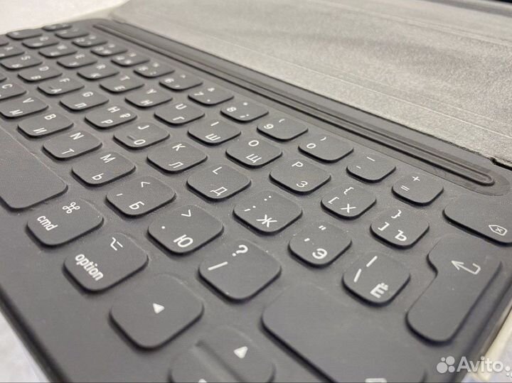 Смарт клавиатура iPad