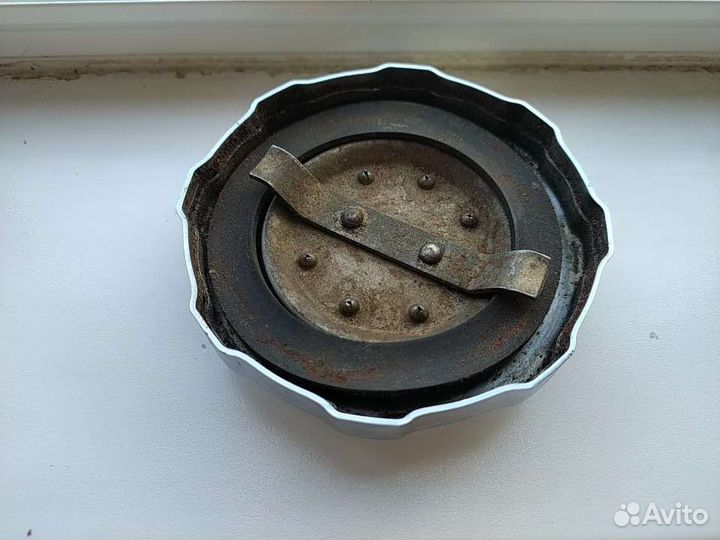 Крышка бензобака ява